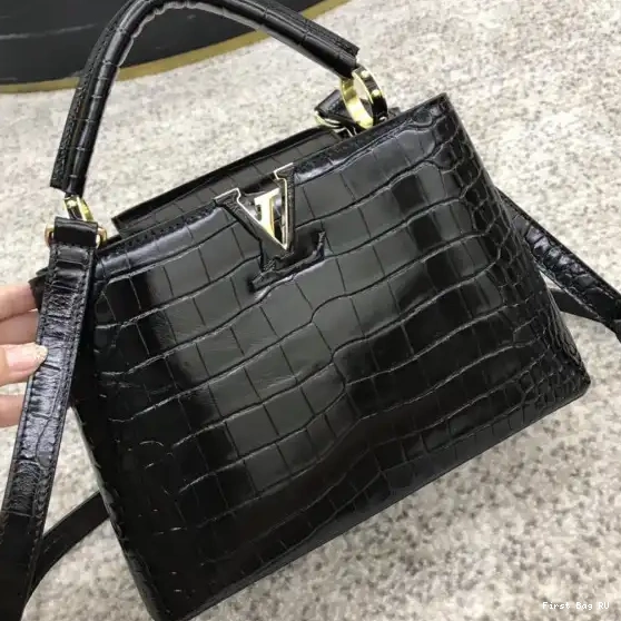 CAPUCINES VUITTON BB LOUIS 0520